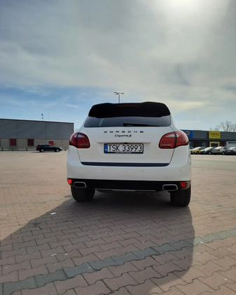 Porsche Cayenne cena 97000 przebieg: 213000, rok produkcji 2010 z Wadowice małe 137